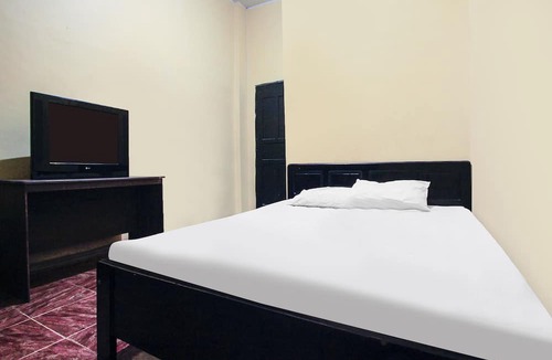 Mamuju Hotel | Hotel O Emmy Homestay Syariah