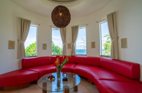 Lovina Villa | Lawira Beach Villa Lovina