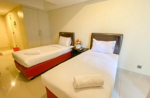 Semarang Apartment | Minimalist Studio Room Marquis De Lafayette Apartment