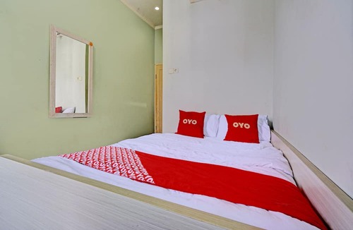 Cikampek Hotel | OYO 93328 Graha Citra Syariah