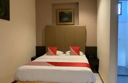 Pinrang Hotel | Hotel O Penginapan Fauziah Syariah Near Mesjid Taqwa Mamminasae