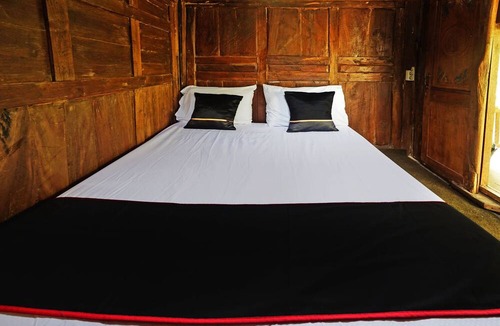 Klojen Hotel | Capital O 93238 Lembah Mbalong Resort