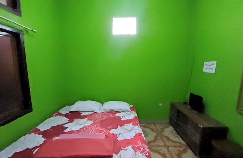 Kendari Hotel | Hotel O Homestay Aqsa