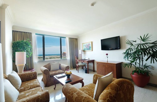 Losari Hotel | Aryaduta Makassar