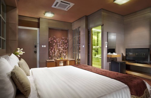 Melawai Hotel | Amos Cozy Hotel & Convention Hall