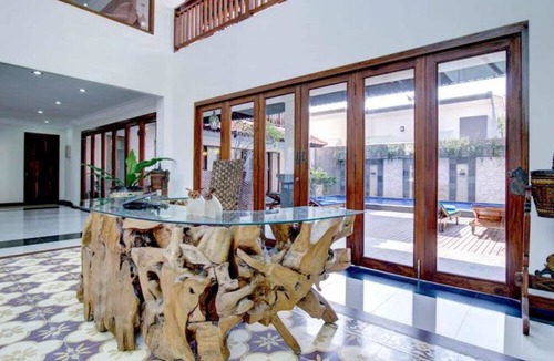 Bukit Hotel | Hastinapura Residence