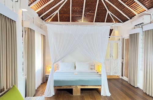Telukbakau Resort | Trikora Beach Club & Resort