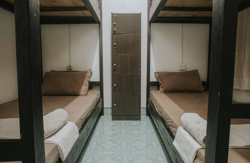 Taman Griya Hostel | Palma Bed & Breakfast - Hostel