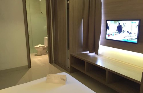 Kelapa Gading Barat Hotel | Whiz Prime Hotel Kelapa Gading
