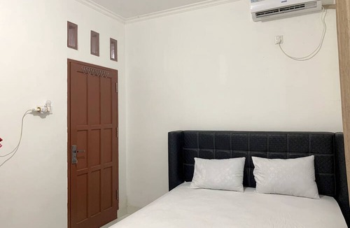 Balikpapan Hotel | SPOT ON 92544 Senja Homestay