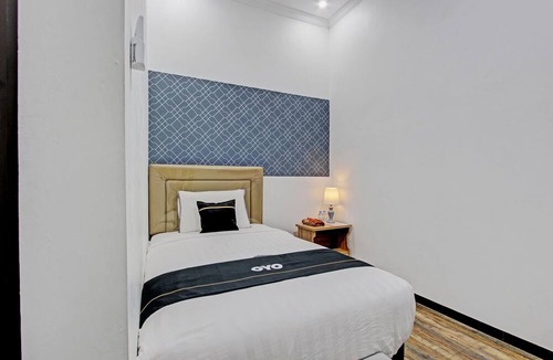 Temanggung Hotel | Capital O 92895 House N Caffe 55