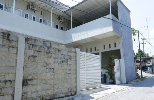 Mojokerto Hotel | Hotel O Kost Eksklusif Syariah