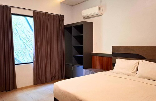 Dinoyo Hotel | Bwalk Hotel Malang