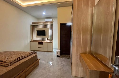 Borneo Hotel | Collection O near Bandar Udara Aji Penge