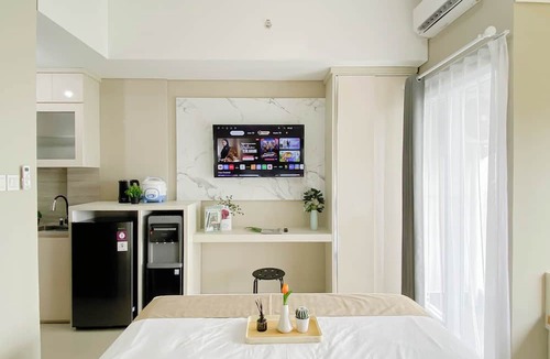 Kedungmanggu Apartment | Bright And Cozy Studio At Royal Sentul Park Apartment