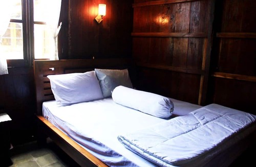 Ambarawa Hotel | Joglo Mbah Guru Homestay