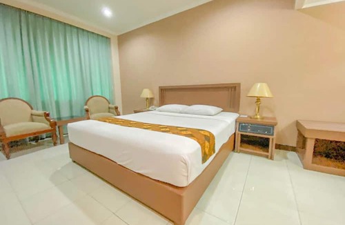 Laweyan Hotel | Riyadi Palace Hotel