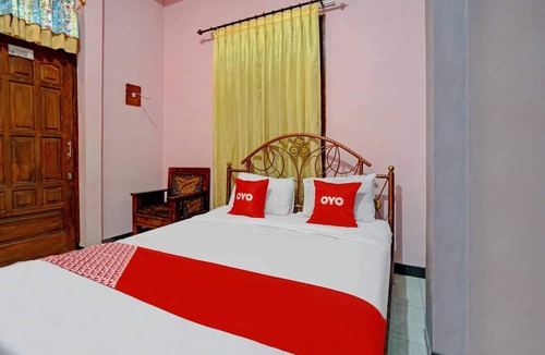 Sidomulyo Hotel | OYO 90488 Harwin Homestay