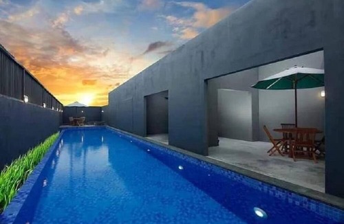 Sunset Road House | The Tanjung Bidadari