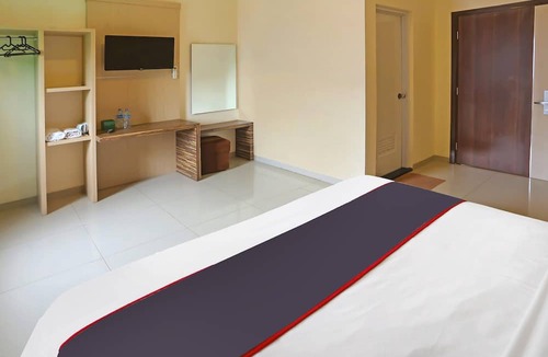 Gambir House | Luxury Deluxe DBL Retreat W/Free Wifi and Parking