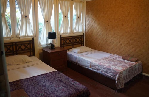 Candi Dasa Hotel | Puri Pandan Restaurant & Bungalows
