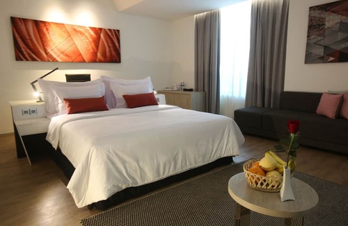 Pekanbaru Hotel | FOX Hotel Pekanbaru