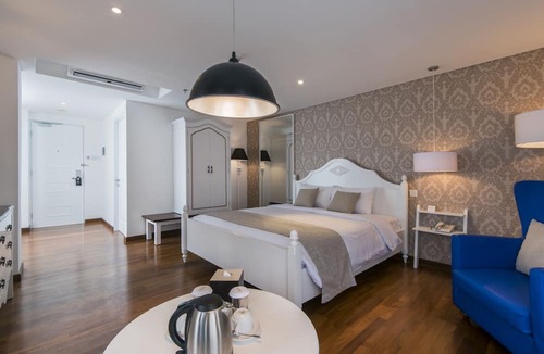 Kartika Plaza Hotel | Yan's House Hotel