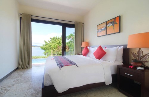 Sekotong Barat Villa | Lombok Sunset Bay Resort