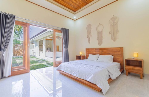 Mendoyo Villa | Sandz House
