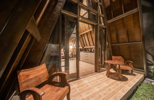Ungasan Villa | Rumah Kayu Tatiya Villa