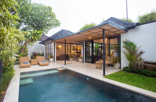 Seminyak Villa | The Kons Villa Bali Seminyak