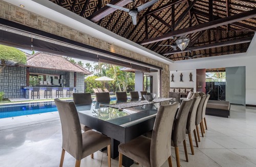 Seminyak Villa | Super Luxury 5 Bedroom Villa with 2 Pools in Seminyak/Bali