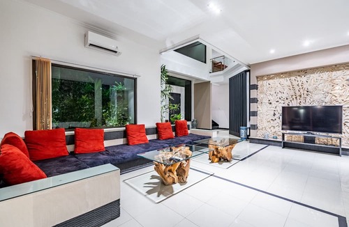 Pemecutan Kelod Villa | Anedda Mutiara Villa