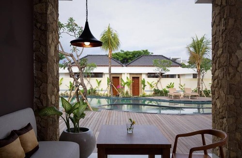 Dewi Sri Resort | 1 Bedroom Romantic Private Pool Villa + H' Decoration + Small H' Cake