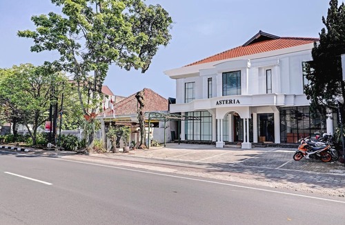 Malabar House | Modern Twin Suite Stay with Free WiFi and Parking