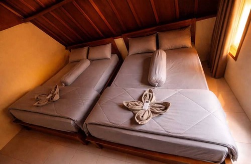 Gili Trawangan Villa | Sunflower Villa