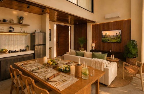 Babakan Villa | Villa Gaudi II