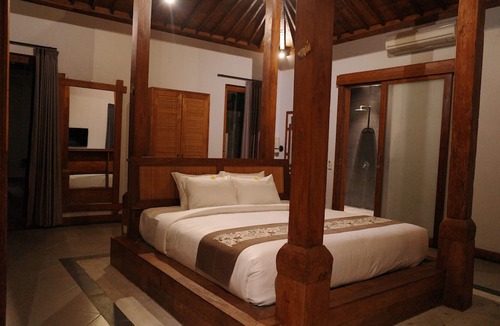 Kerobokan Villa | The Riang Villa