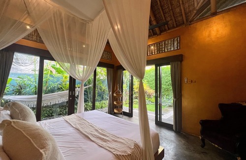 Sayan Villa | Joyously Raw Villas