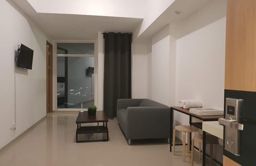 Cikokol Apartment | Alpine Room at TreePark City Apartement