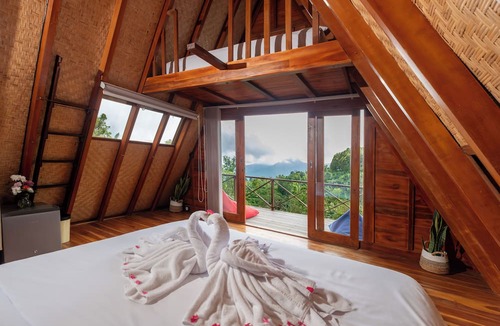 Wanagiri Villa | Villa Kayu Amertha