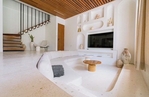 Batu Bolong Villa | Spacious Canggu Villa w/rooftop & private plunge poolnUnity Villa #1