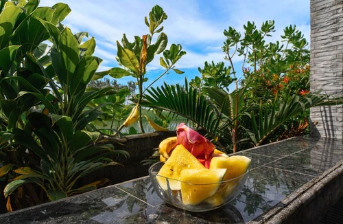 Kerambitan Villa | Most Exotic Beachfront Villa Keong