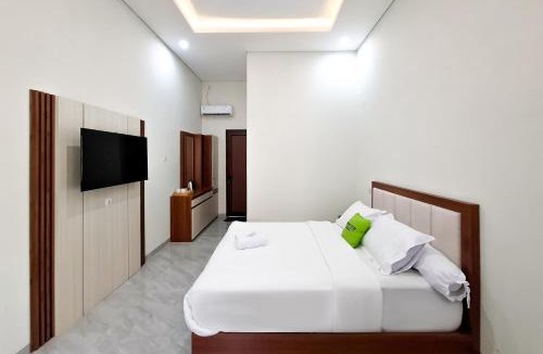 Colomadu House | Urbanview Mamio House Syariah near Exit Tol Klodran Solo