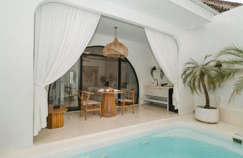 Sinduadi Villa | Bohemian Jogja Villas with Private Pool