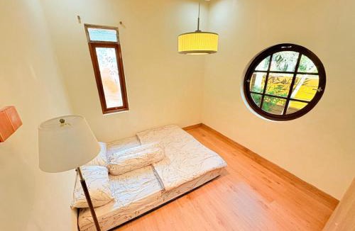 Garut House | Ruma Metua by Rentalaja Experience