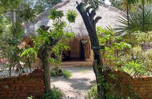 P. Gili Asahan Resort | Gili Asahan Eco Lodge & Restaurant