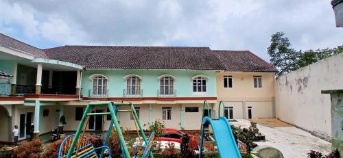 Cilimus Hotel | Rehat at Linggarjati - Kuningan