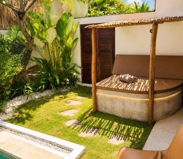 Munggu Villa | Villa Flora