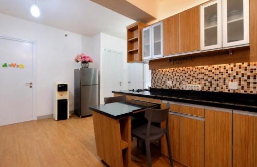 Rawasari Apartment | Combined and Spacious 3BR at Green Pramuka City Apartment By Travelio